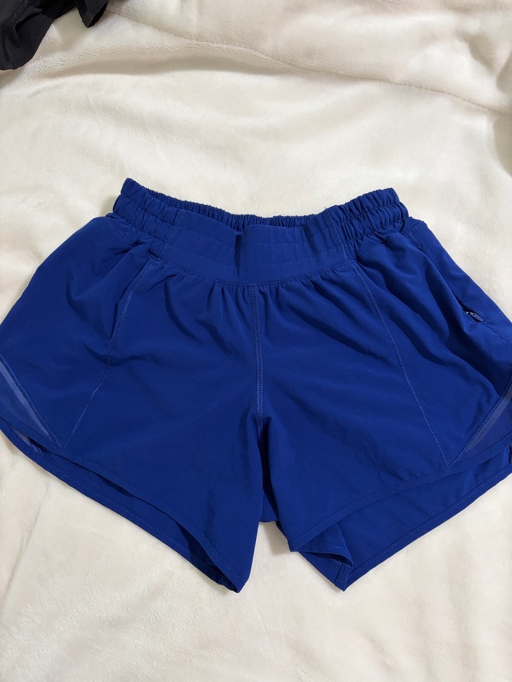 Lululemon Women's Athletic Shorts - Royal Blue